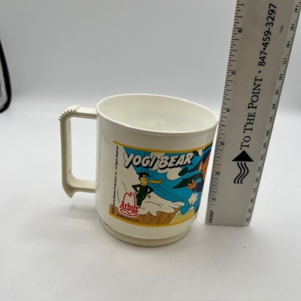 Vintage 1993 Arbys Yogi Bear Plastic Mug Hanna-Barbera Collectible Cup - Picture 8 of 9